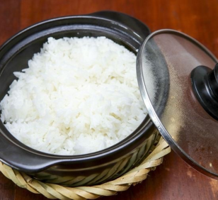 Cách Nấu Cơm Niêu Chuẩn Ngon Tròn Vị